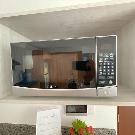 Depa Familiar Centrico Gdl Con Estacionamiento Apartment Гуадалахара Екстериор снимка