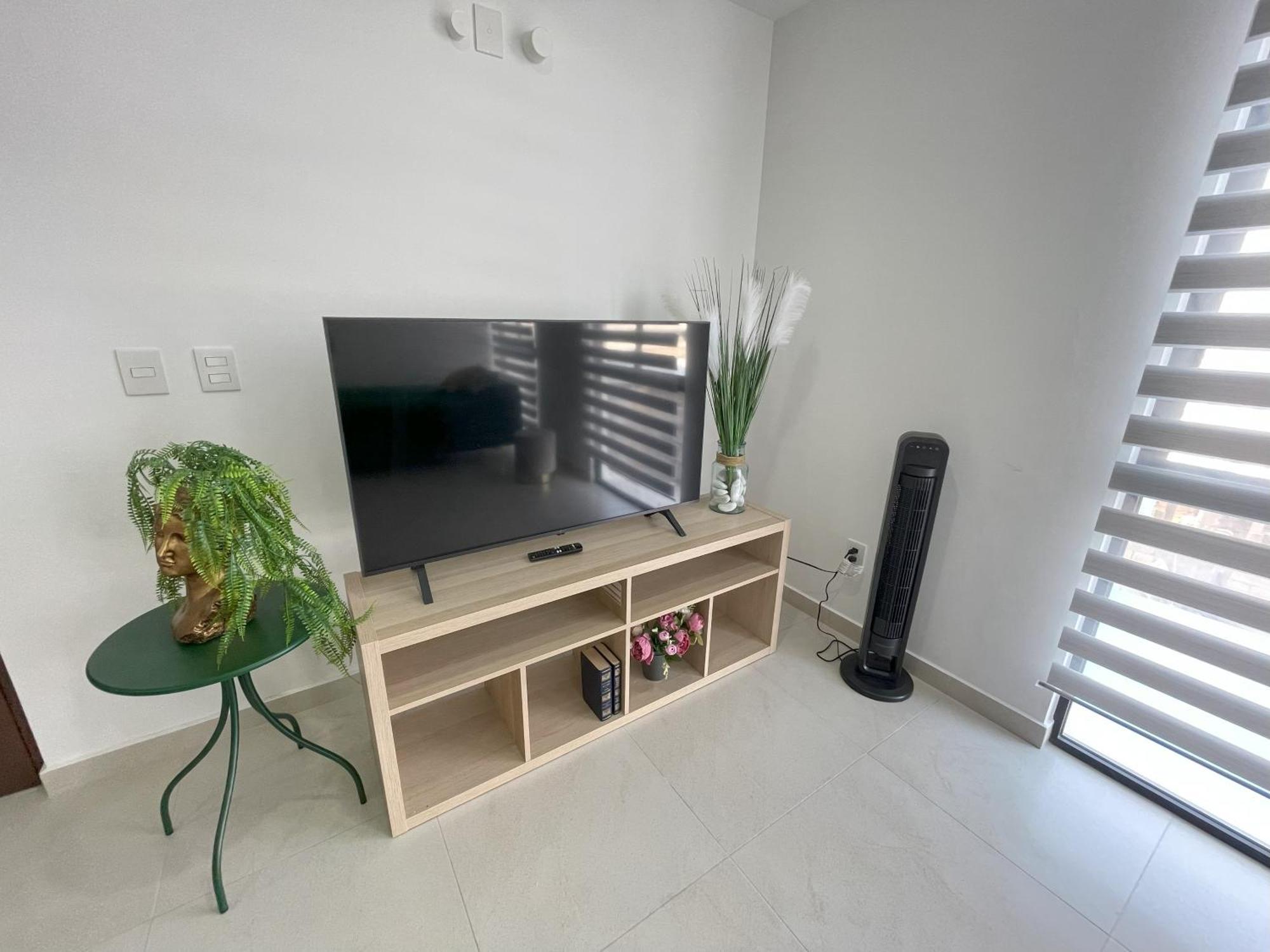 Depa Familiar Centrico Gdl Con Estacionamiento Apartment Гуадалахара Екстериор снимка