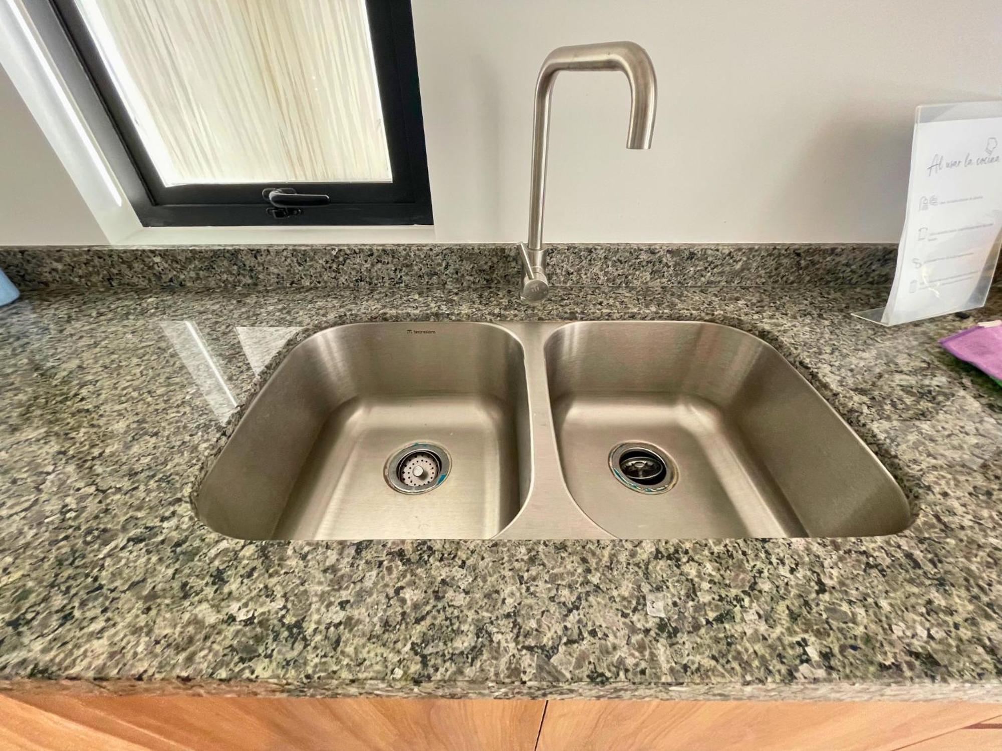 Depa Familiar Centrico Gdl Con Estacionamiento Apartment Гуадалахара Екстериор снимка